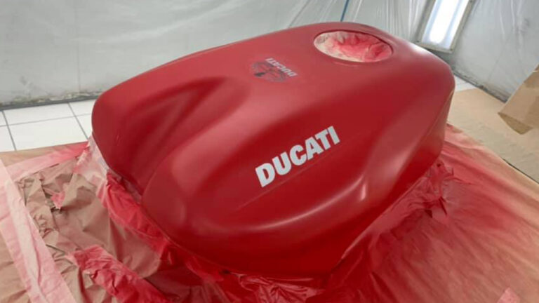 carrosserie-du-gua-ducati-reservoir-rouge-720